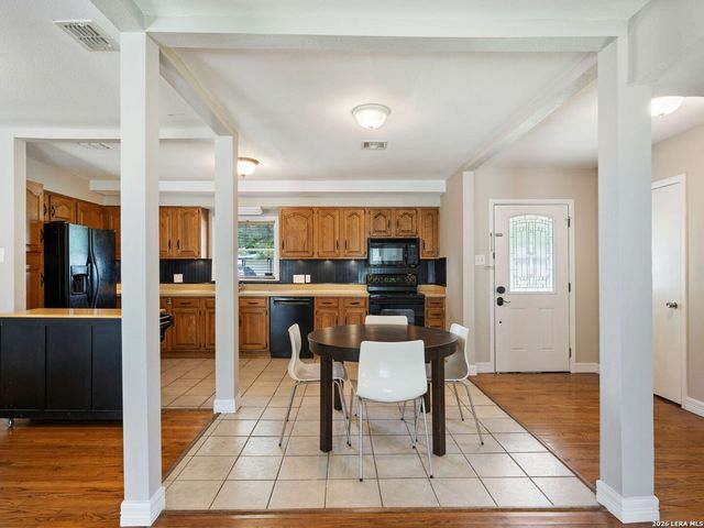 542 BRIGHTWOOD PL, San Antonio, TX 78209