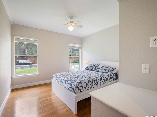 542 BRIGHTWOOD PL, San Antonio, TX 78209
