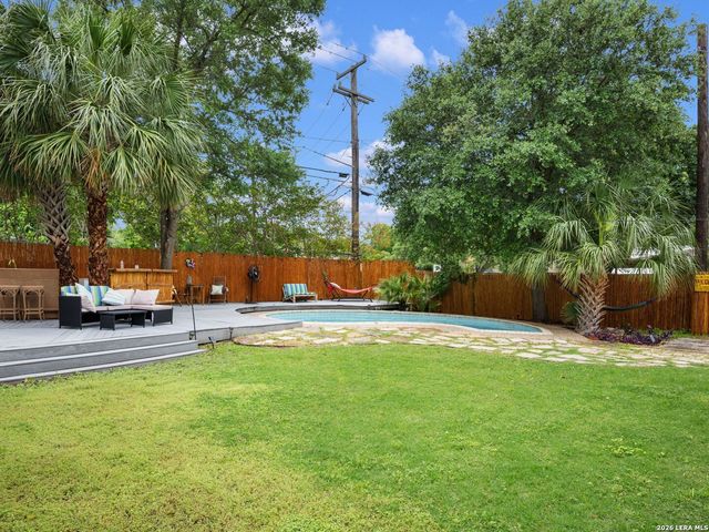 542 BRIGHTWOOD PL, San Antonio, TX 78209