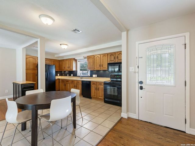 542 BRIGHTWOOD PL, San Antonio, TX 78209