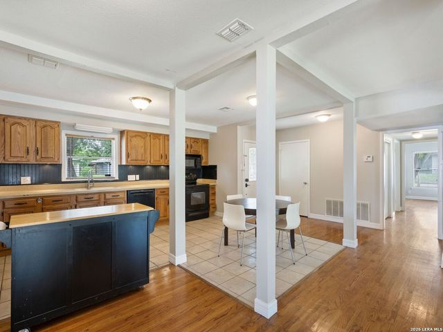 542 BRIGHTWOOD PL, San Antonio, TX 78209