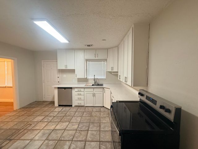 3418 25th Street, Lubbock, TX 79410