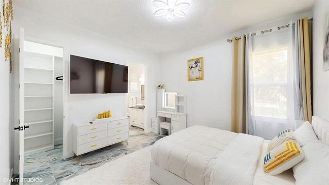 15700 Carrera Lane, Wellington, FL 33414