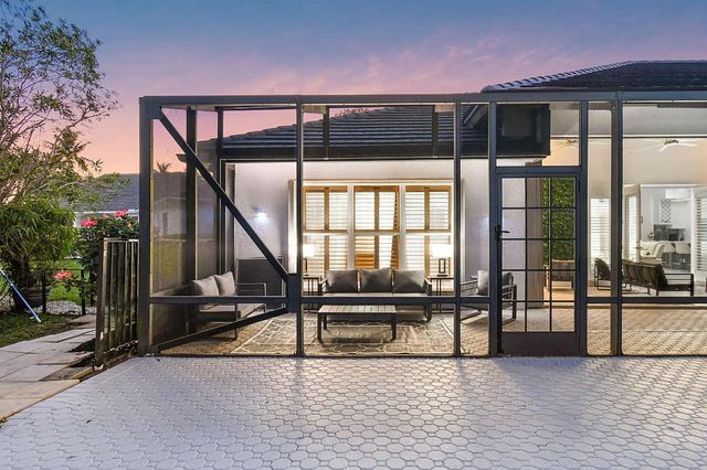 15700 Carrera Lane, Wellington, FL 33414