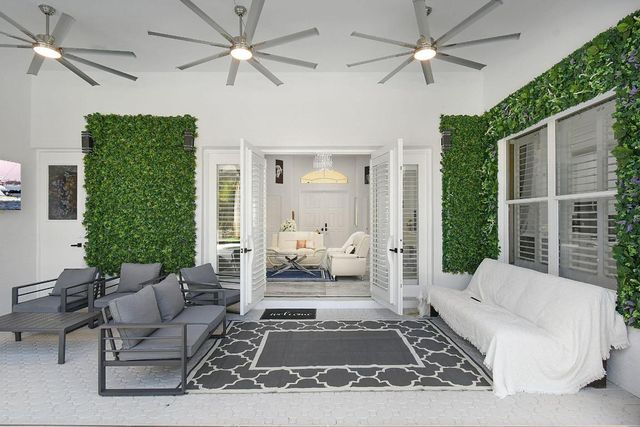 15700 Carrera Lane, Wellington, FL 33414