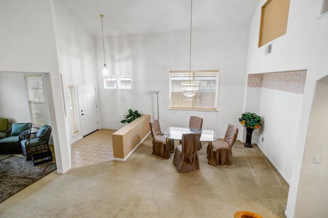 121 Alcantar Cir, Sacramento, CA 95834