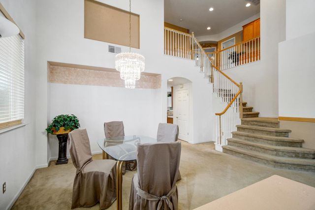 121 Alcantar Cir, Sacramento, CA 95834