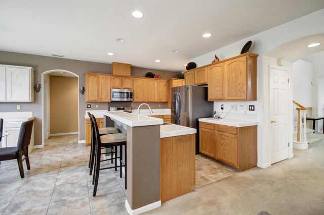 121 Alcantar Cir, Sacramento, CA 95834