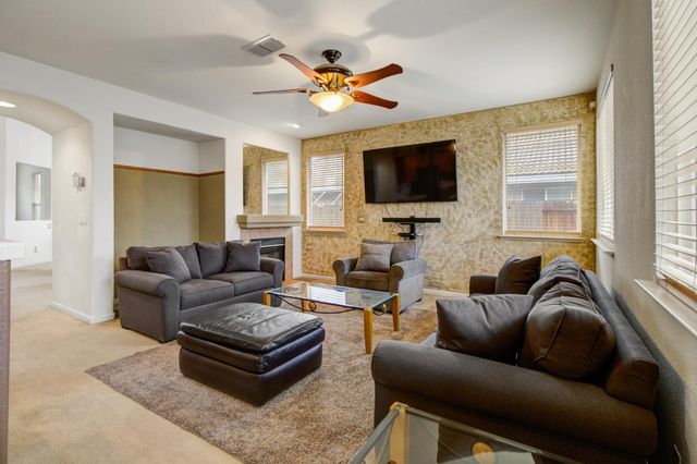 121 Alcantar Cir, Sacramento, CA 95834