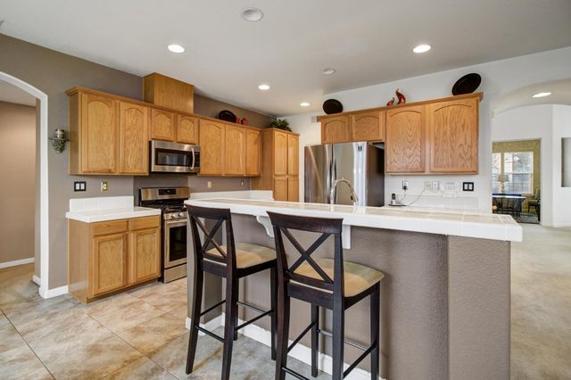 121 Alcantar Cir, Sacramento, CA 95834
