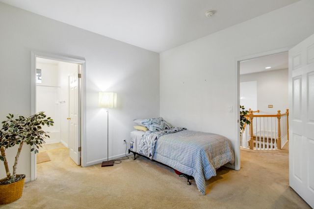 121 Alcantar Cir, Sacramento, CA 95834