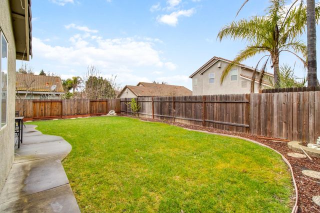 121 Alcantar Cir, Sacramento, CA 95834