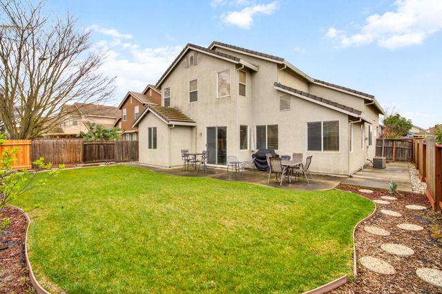121 Alcantar Cir, Sacramento, CA 95834