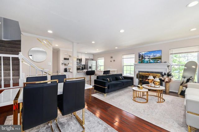 12170 SPRINGWOODS DR, Woodbridge, VA 22192