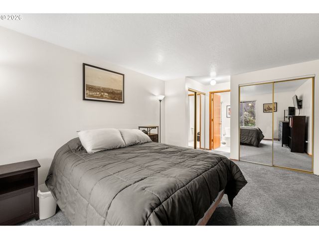 9910 Sw TRAPPER Ter, Beaverton, OR 97008