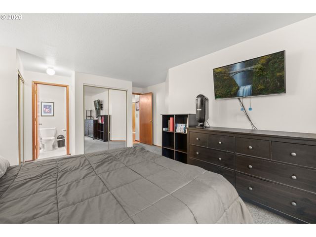 9910 Sw TRAPPER Ter, Beaverton, OR 97008