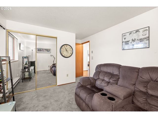 9910 Sw TRAPPER Ter, Beaverton, OR 97008