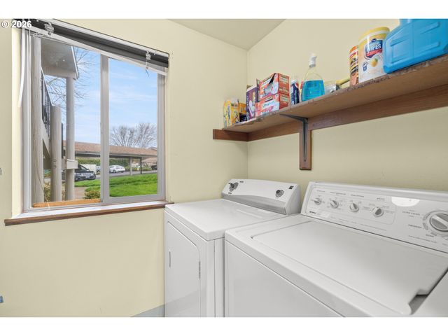 9910 Sw TRAPPER Ter, Beaverton, OR 97008