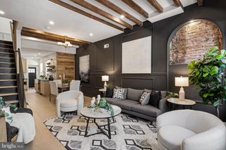 814 BELGRADE ST, Philadelphia, PA 19125