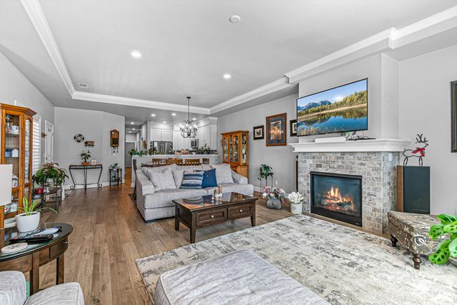 448 Cheney Loop, Central Point, OR 97502