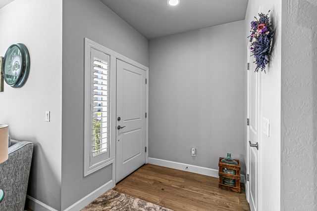 448 Cheney Loop, Central Point, OR 97502