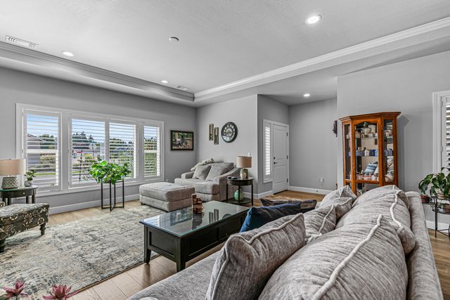 448 Cheney Loop, Central Point, OR 97502