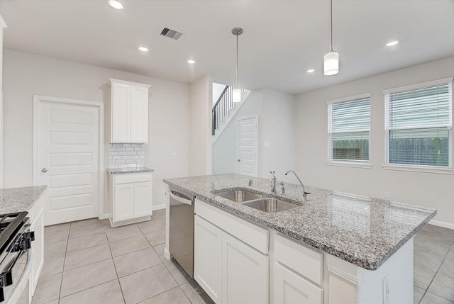 5633 Giving Grace Way, Houston, TX 77048