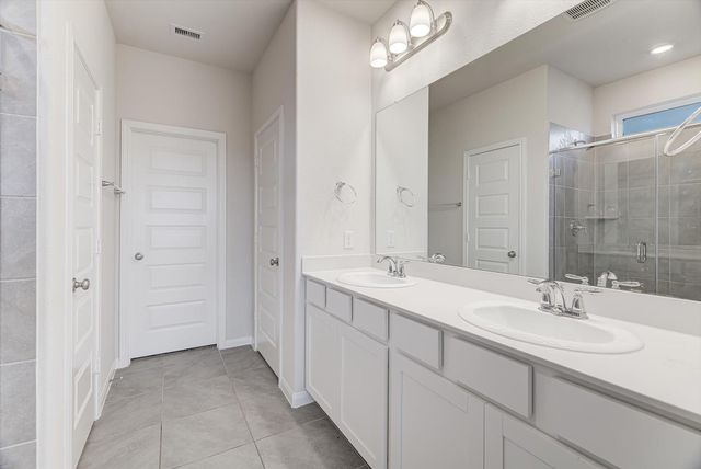 5633 Giving Grace Way, Houston, TX 77048