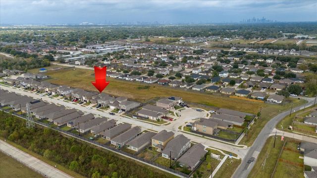 5633 Giving Grace Way, Houston, TX 77048