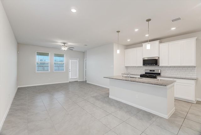 5633 Giving Grace Way, Houston, TX 77048