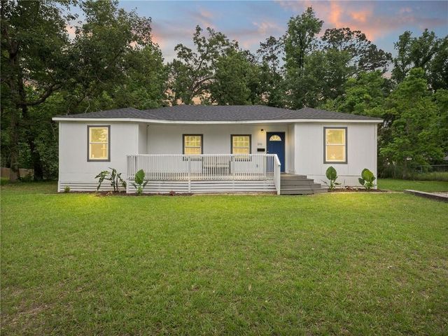 2111 JEAN Street, Leesville, LA 71446