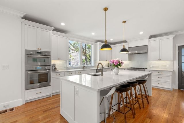 6 Wiswall Rd, Newton, MA 02459