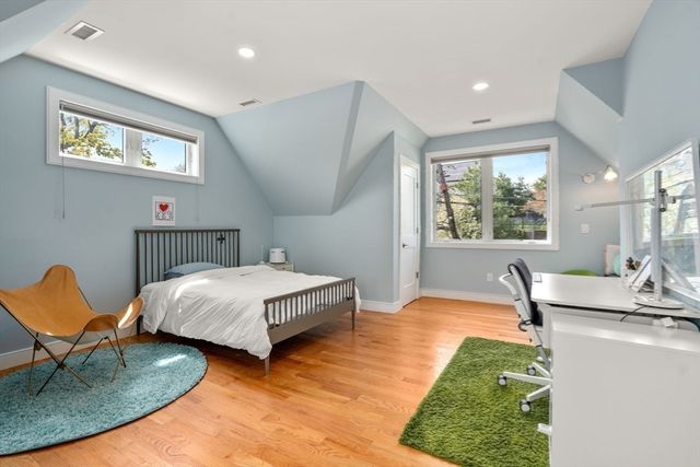 6 Wiswall Rd, Newton, MA 02459