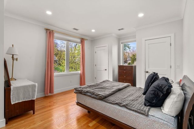 6 Wiswall Rd, Newton, MA 02459