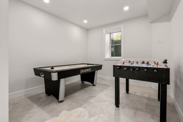 6 Wiswall Rd, Newton, MA 02459
