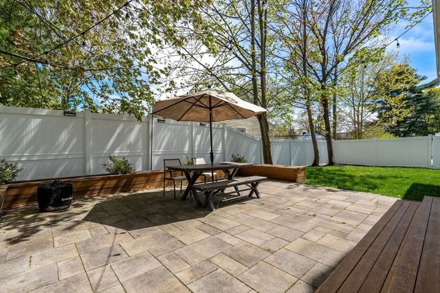 6 Wiswall Rd, Newton, MA 02459
