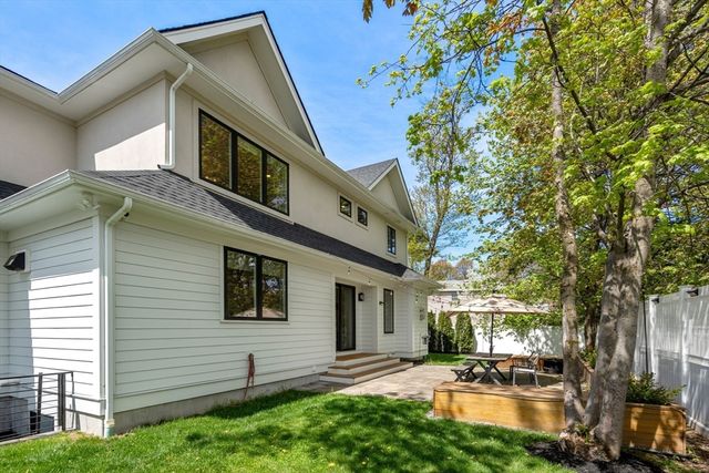 6 Wiswall Rd, Newton, MA 02459