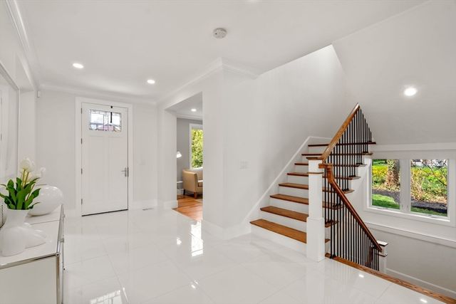 6 Wiswall Rd, Newton, MA 02459
