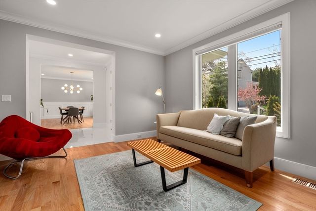 6 Wiswall Rd, Newton, MA 02459