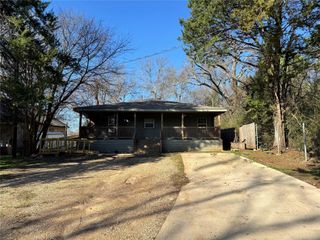 1254 S Bateman Road, Fairfield, TX 75840