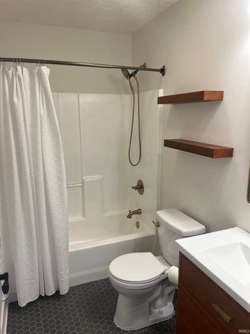 6260 Musket Way, West Lafayette, IN 47906