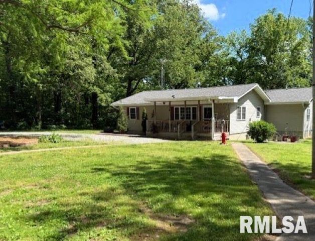 202 & 204 Mine Avenue, West Frankfort, IL 62896