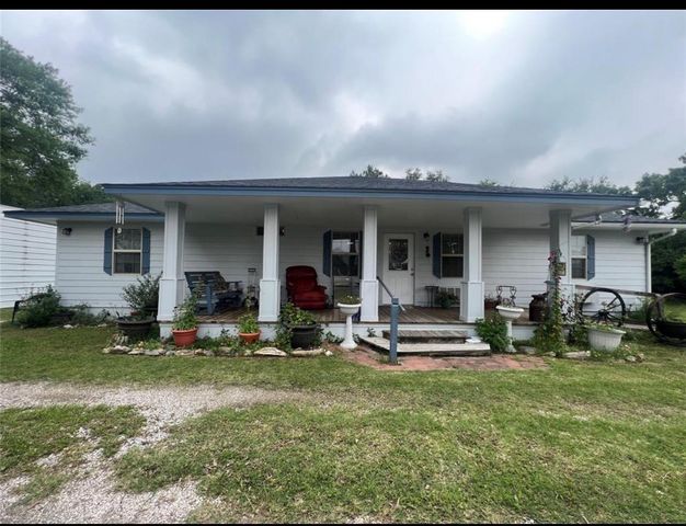 3015 State Highway 19, Huntsville, TX 77320