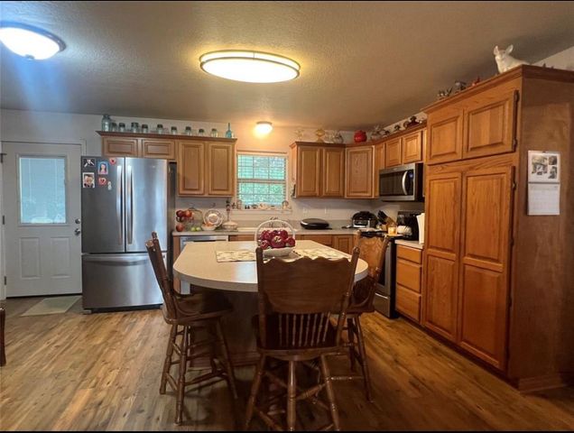 3015 State Highway 19, Huntsville, TX 77320