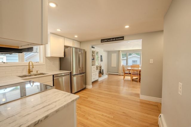 40 Oneida Ave, Brockton, MA 02301