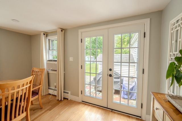 40 Oneida Ave, Brockton, MA 02301