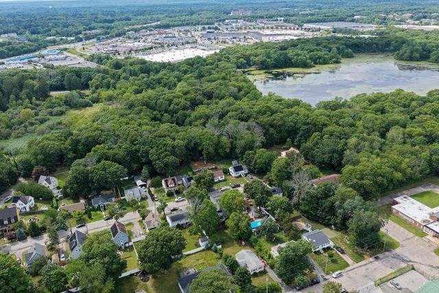 40 Oneida Ave, Brockton, MA 02301