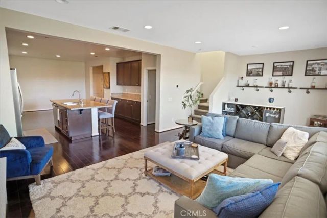 19845 Via Kalban, Newhall, CA 91321