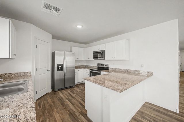 16015 S NAVISKA Road, Arizona City, AZ 85123