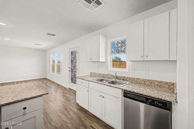 16015 S NAVISKA Road, Arizona City, AZ 85123